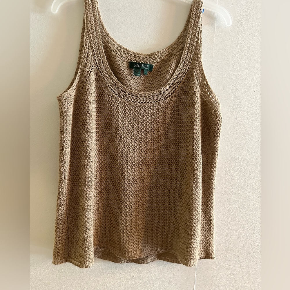 NWOT Women's Lauren Ralph Lauren
100% Linen Knit Sleeveless Sweater size large